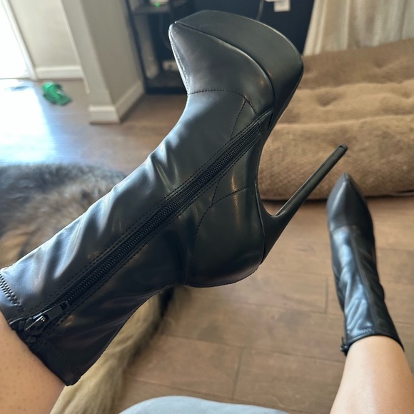 ASOS Sky-High Heeled Black Ankle Boots Size 7 - Picture 5 of 6